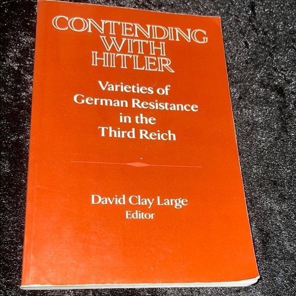 Contending with Hitler Book $10 - Picture 6 of 6